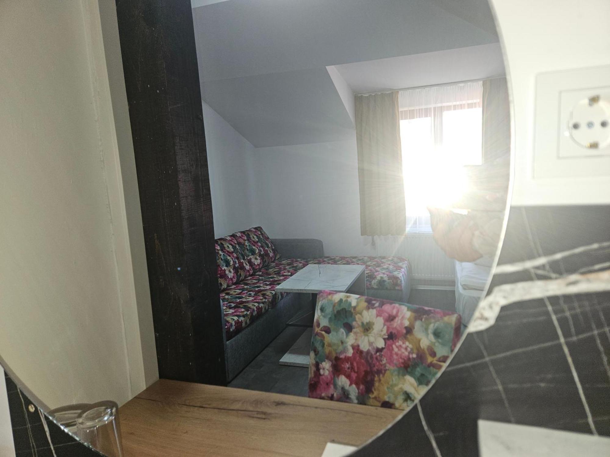 Priyateli - Friends Hotel Veliko Tarnovo Eksteriør billede