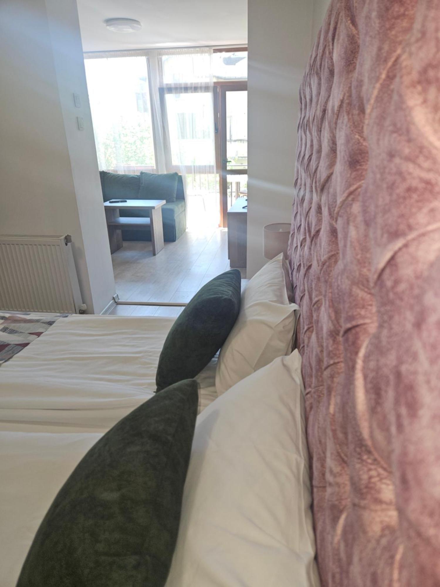 Priyateli - Friends Hotel Veliko Tarnovo Eksteriør billede