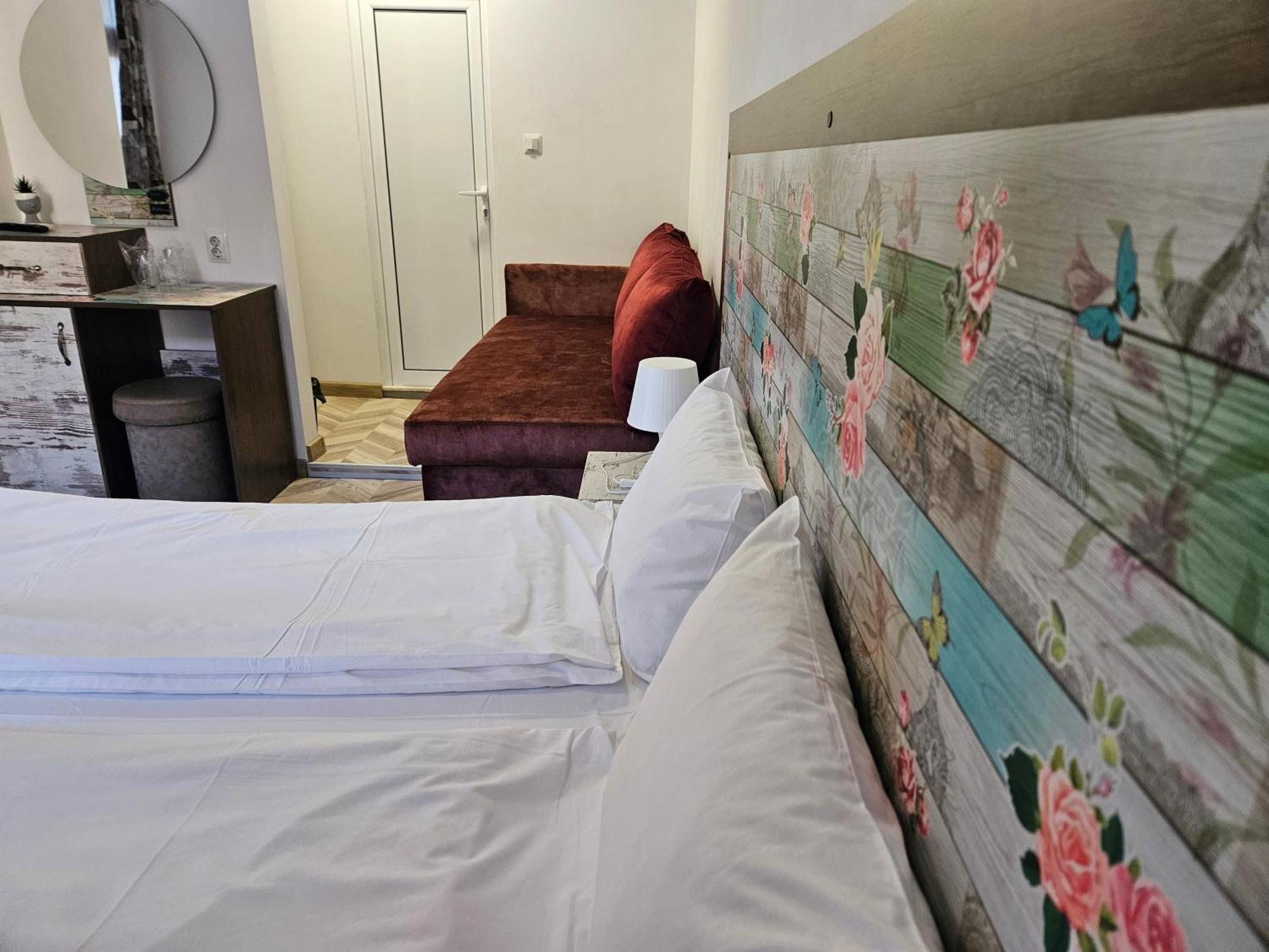 Priyateli - Friends Hotel Veliko Tarnovo Værelse billede