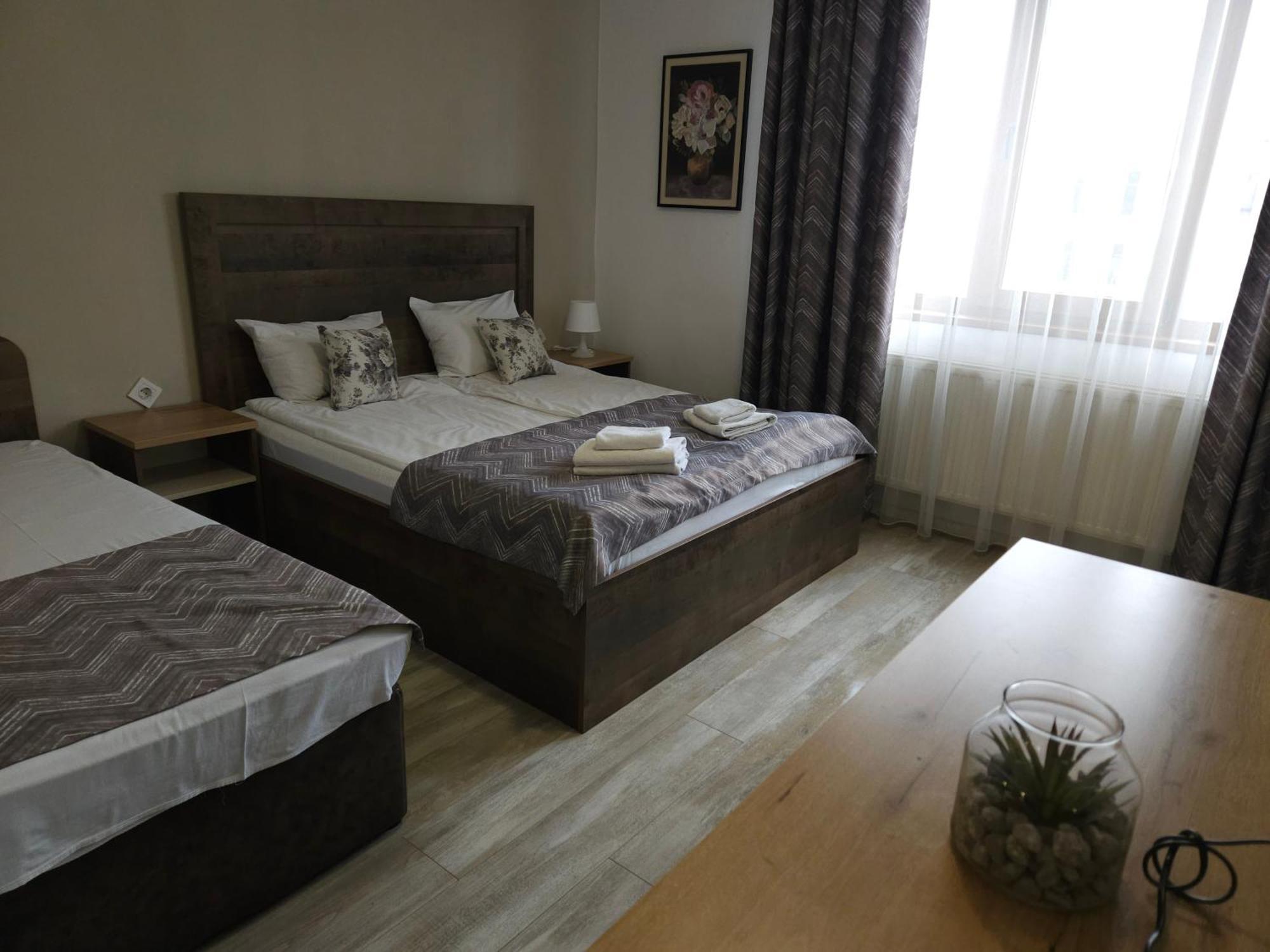 Priyateli - Friends Hotel Veliko Tarnovo Værelse billede